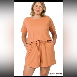 Plus Size Simple Comfort Romper With Pockets, Orange